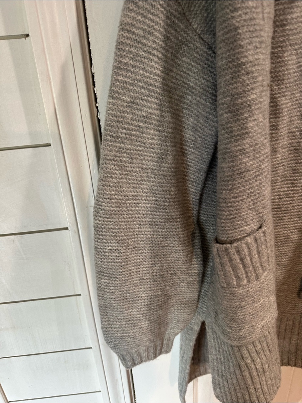 Old Navy Heather Gray Open-Front Pocket Knit Cardigan - Picture 4 of 5